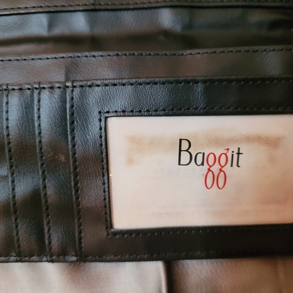 Combo of Baggit Wallets Price reduced 💥 - Picture 4 of 13